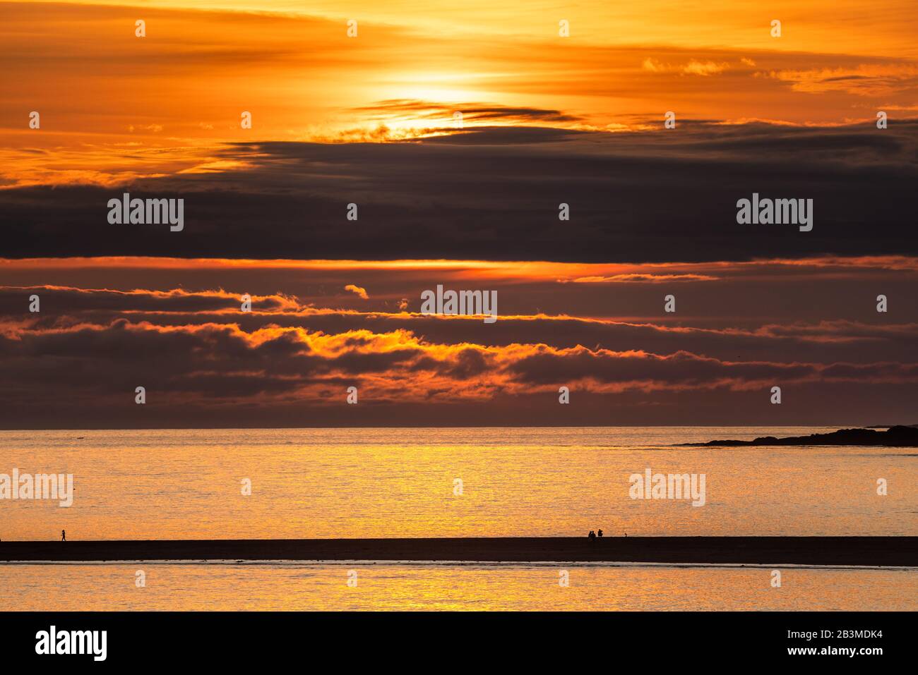 Tofino, Cox Bay Beach bei Sonnenuntergang. Vancouver Island, British Columbia, Kanada Stockfoto