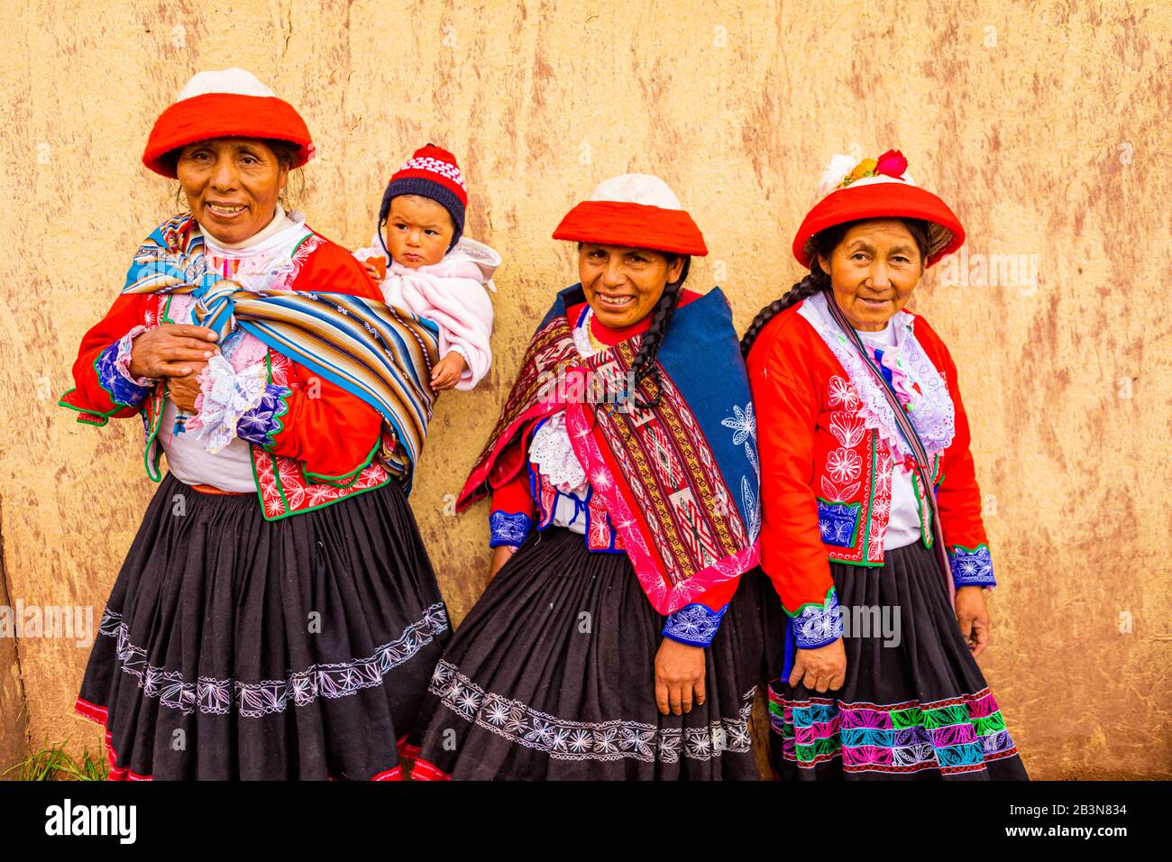 Quechua-Frauen der Accha Huata Community, Sacred Valley, Peru, Südamerika Stockfoto