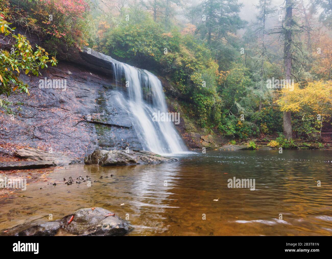 Silver Run Falls, Nantahala National Forest, Jackson County, North Carolina, Vereinigte Staaten von Amerika. Stockfoto