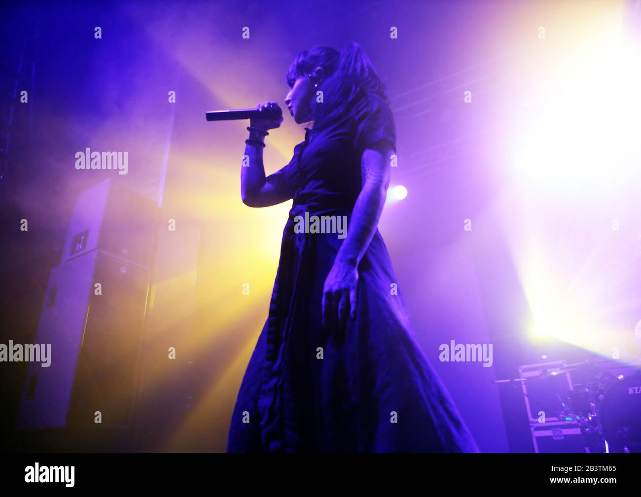 Jinjer, Der An der Manchester Academy Mit Jinjer, Tatiana Shmailyuk, Wo: Manchester, Großbritannien Wenn: 03. Dezember 2019 Kredit: Sakura/WENN.com Stockfoto