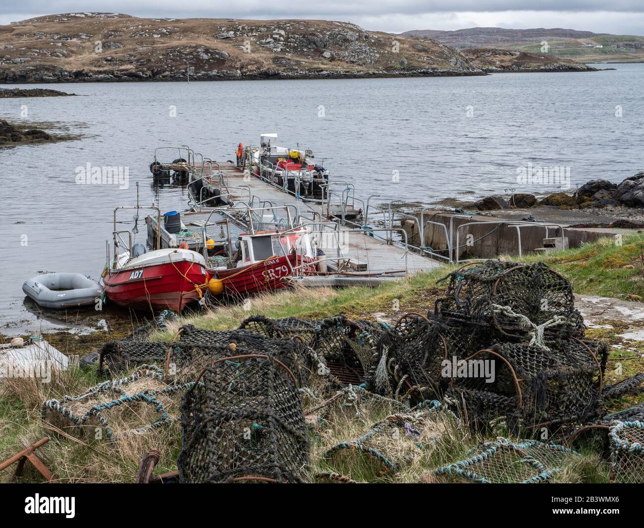 Fischer-Anlegesteg in Great Bernera, den äußeren Hebriden, Schottland, Großbritannien. Stockfoto