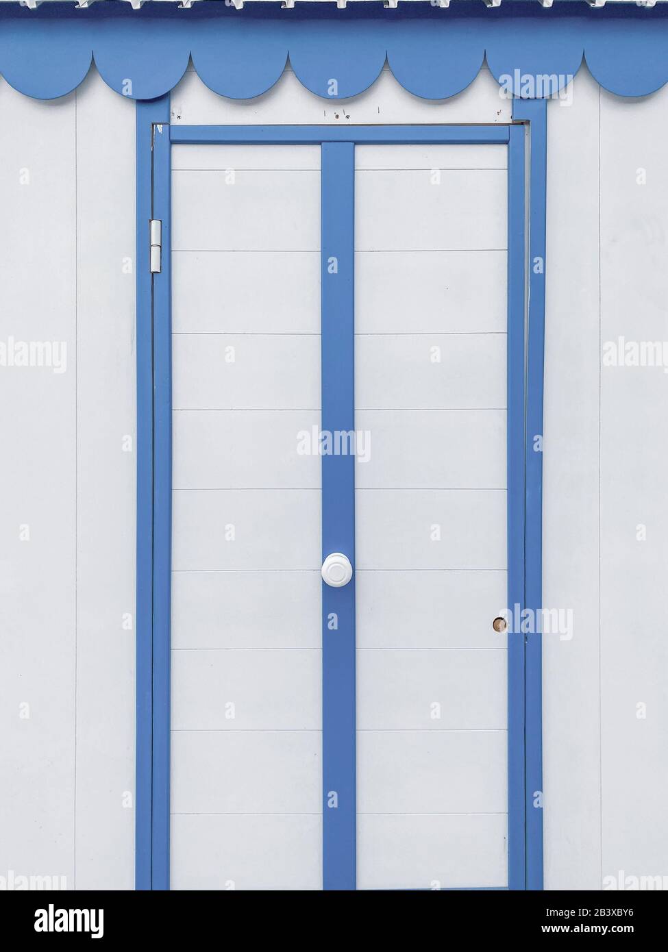 Striped Door Stockfotos Und Bilder Kaufen Alamy