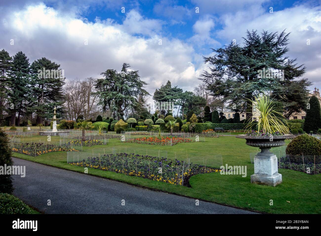 Blick auf die Brodsworth-Gärten Stockfoto