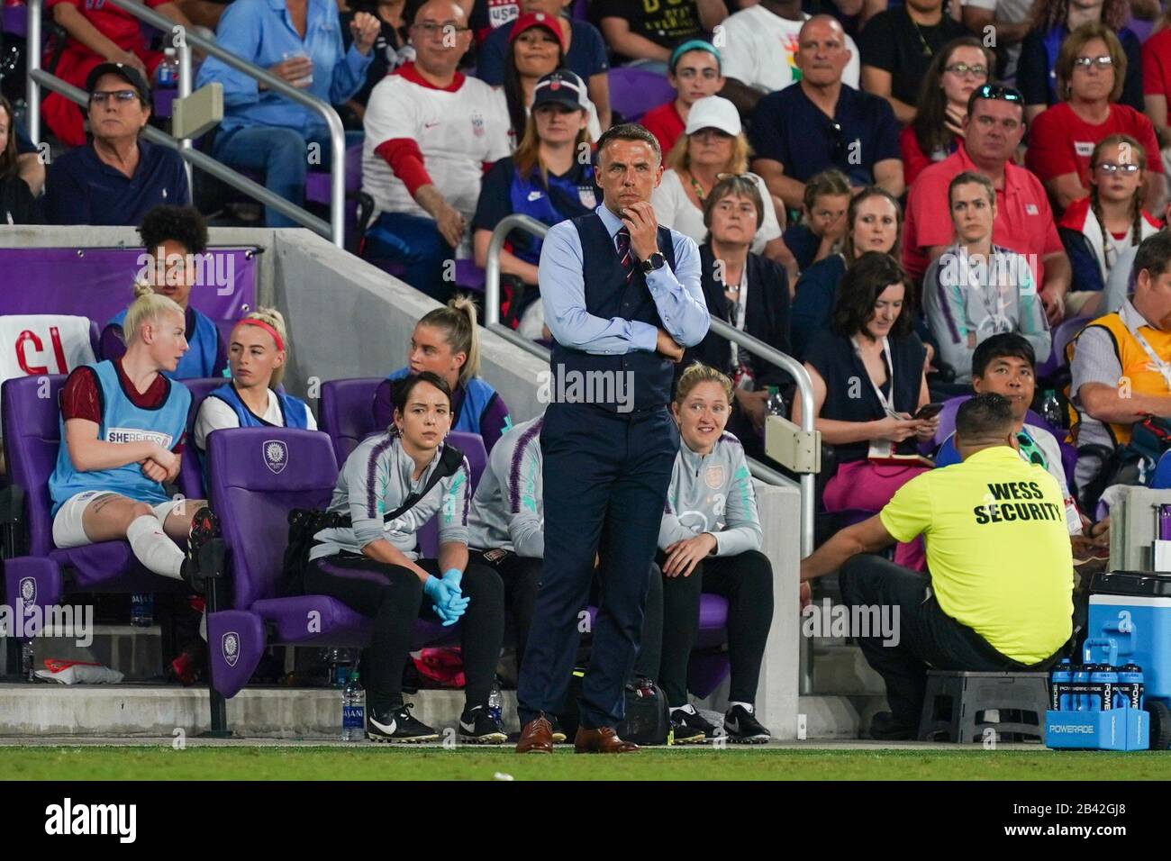 ORLANDO. USA. März 05: England-Trainer Philip Neville am Rande während des SheBelieves Cup Women's International Freundschaftsspiel der USA Frauen und England Frauen im Exploria Stadium in Orlando, USA 2020. ***keine kommerzielle Nutzung*** (Foto von Daniela Porcelli/SPP) Stockfoto