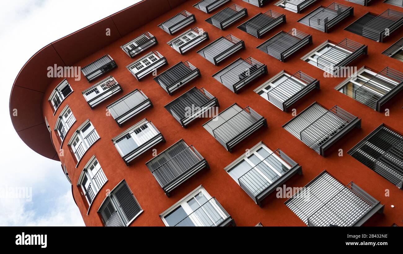 Fassade eines modernen Gebäudes in Augsburg, Schwaben, Bayern, Deutschland, Europa Stockfoto