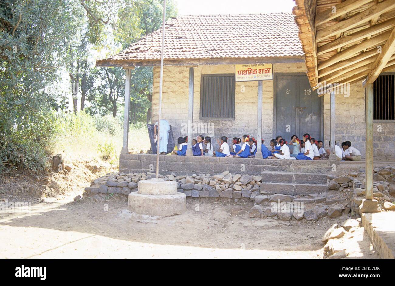 Kinder studieren Bildung ländliche Schule, Indien, Asien Stockfoto