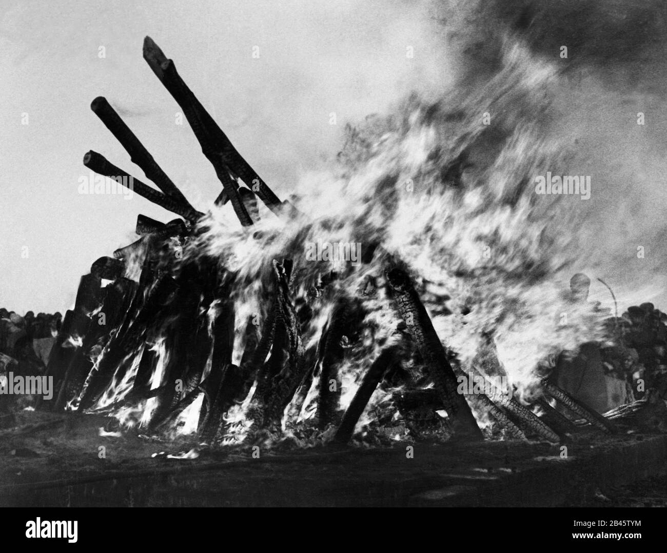 Mahatma Gandhi Feuerbestattung Scheiterhaufen, Indien, Asien, alter Jahrgang 1900s Bild Stockfoto