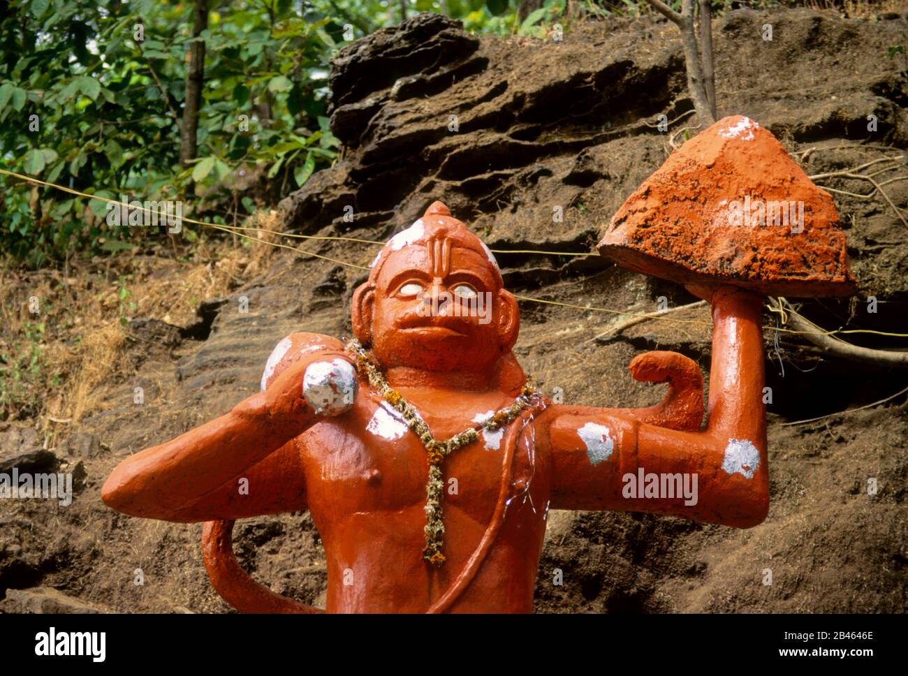 Lord Hanuman, Monkey God, Lifting Mountain, Gupta Mahadev Tempel, Panchvati, Nasik, Nashik, Maharashtra, Indien, Asien Stockfoto