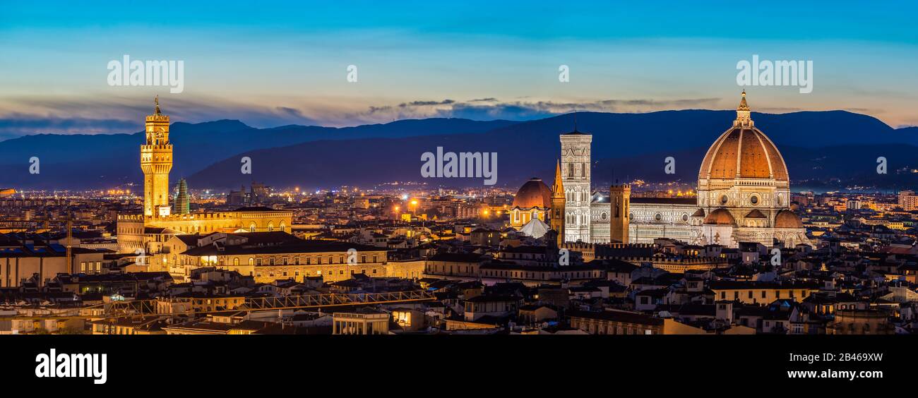 Panorama von Florenz am Abend, Italien Stockfoto