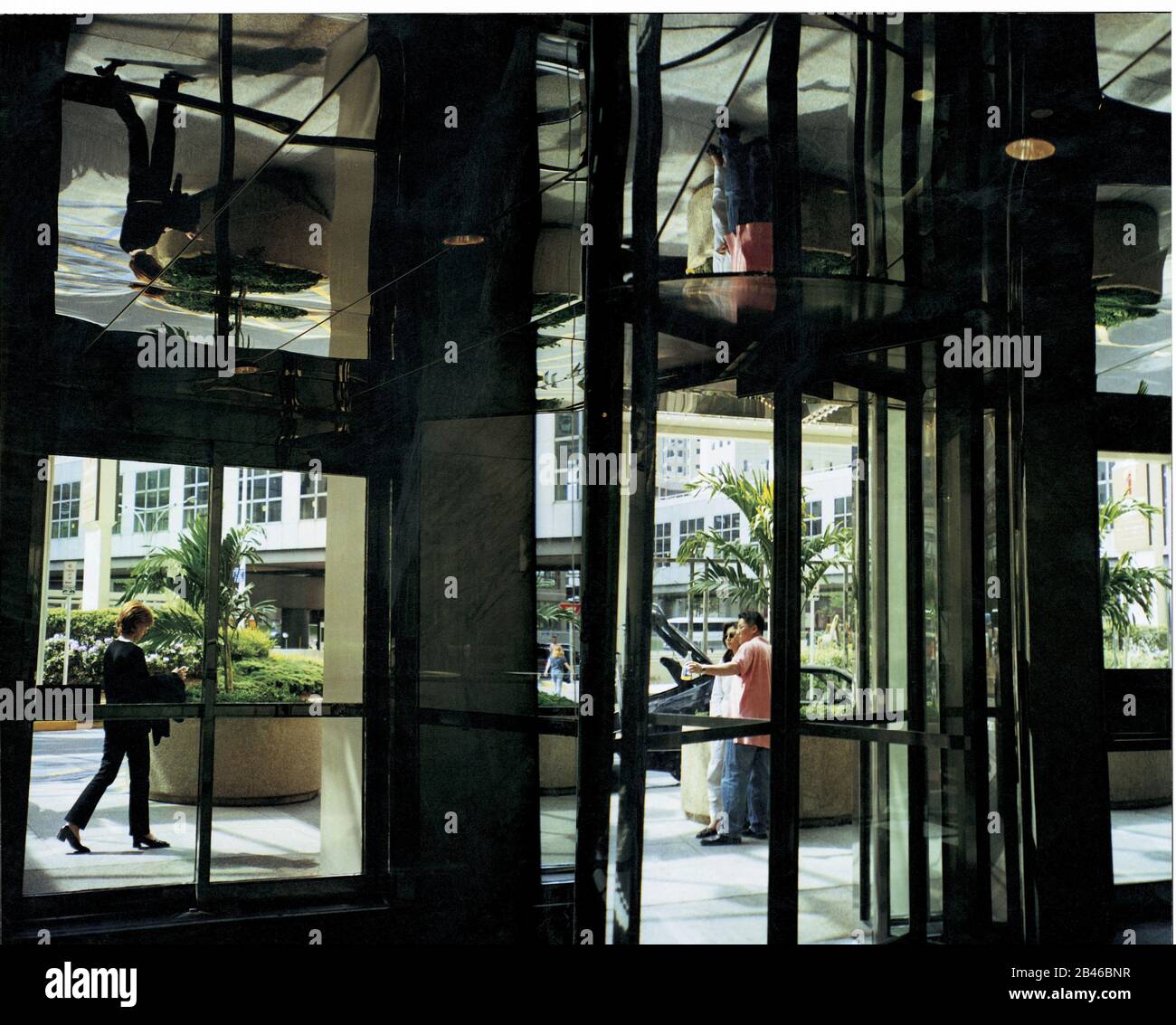 Reflection, World Trade Center, New York, Vereinigte Staaten von Amerika, USA, 1999, alter Jahrgang 1900er Bild Stockfoto