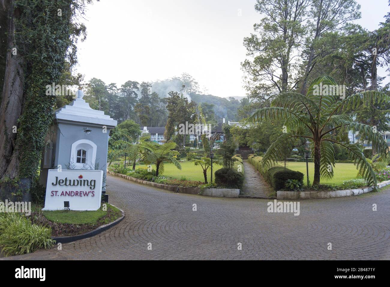 Nuwara Eliya, Sri Lanka: 20.03.2019: Fassade des St Andrew's Hotels im alten Kolonialstil. Stockfoto