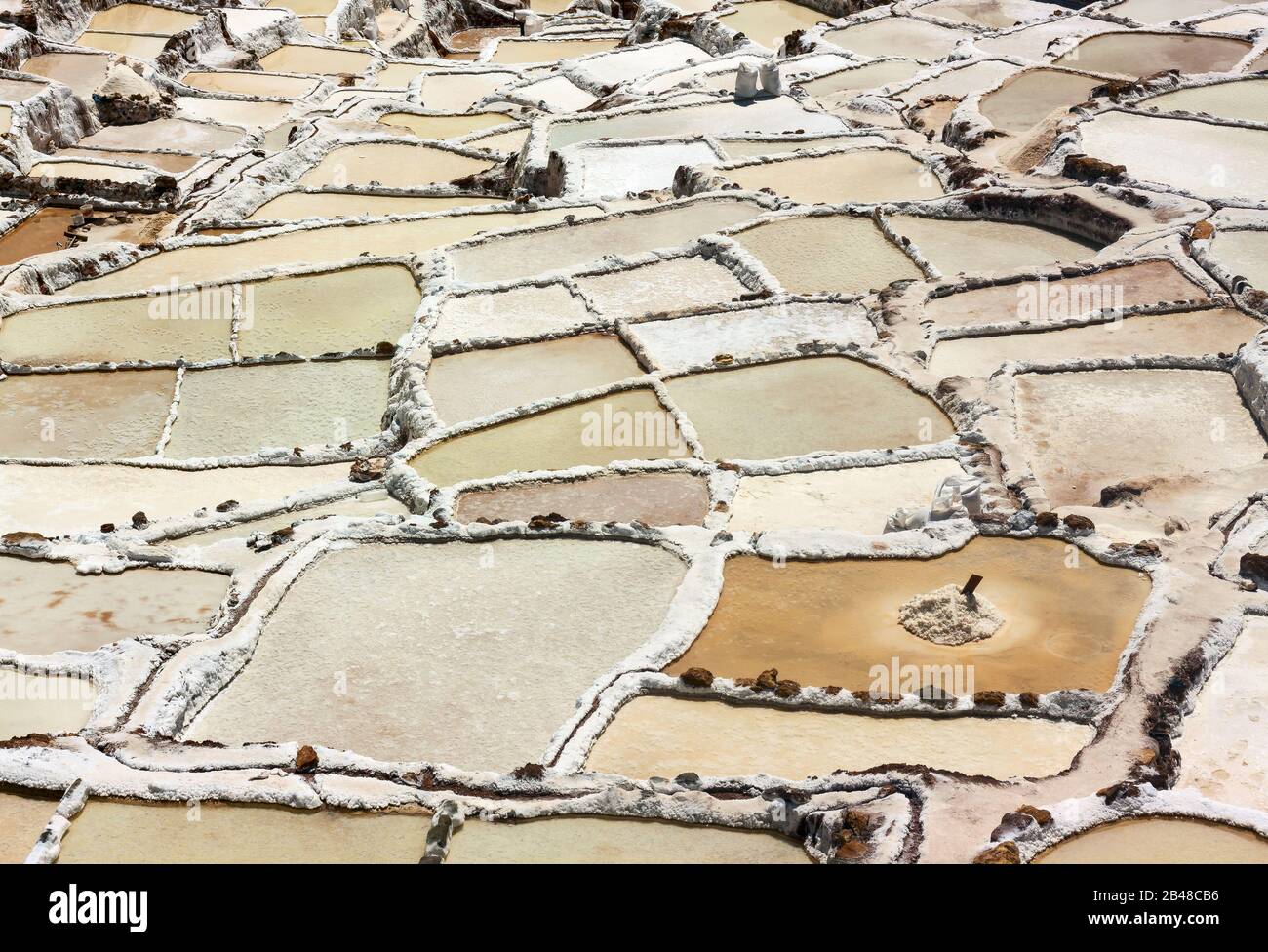 Salinas de Maras, man hat Salzbergwerke in der Nähe von Cusco, Peru, hergestellt Stockfoto