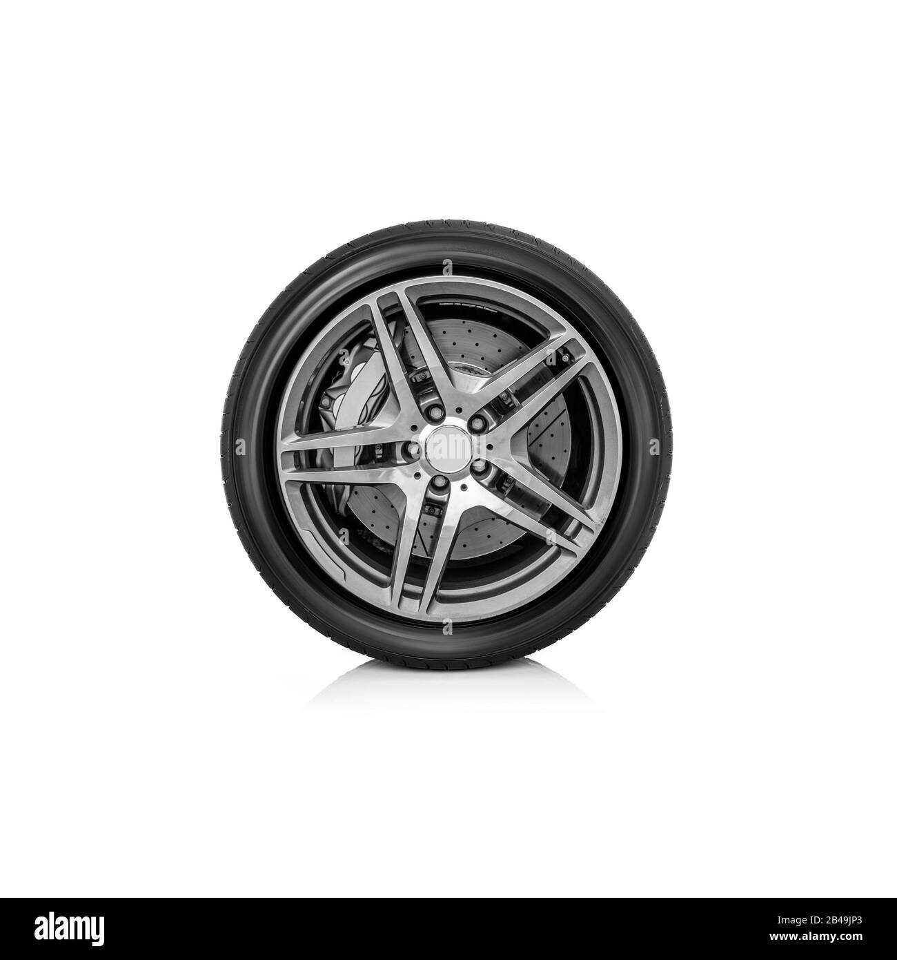 Rad eines Sportwagens isoliert Stockfoto