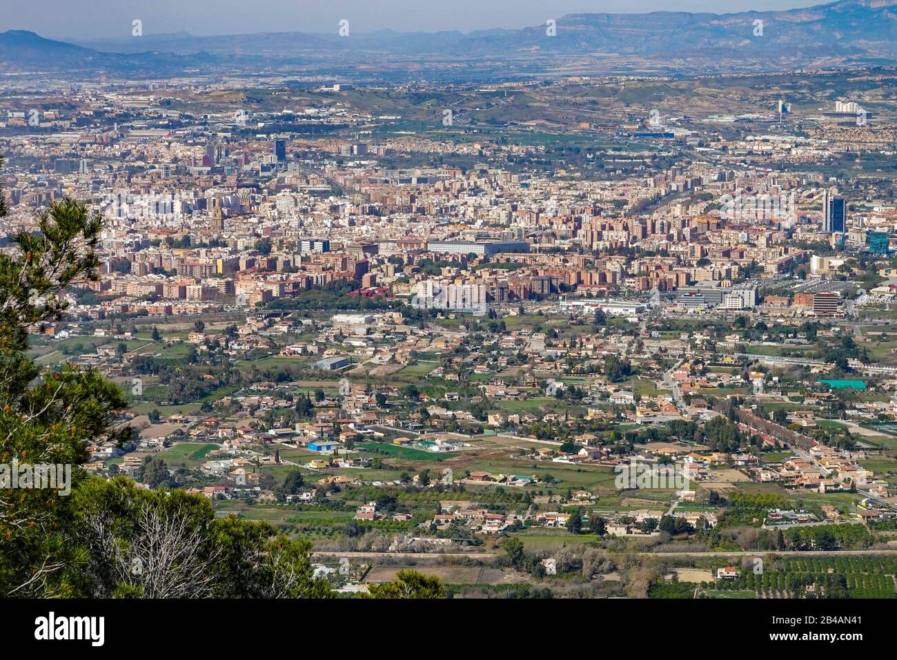 Die spanische Stadt Murcia von oben gesehen, von den Kresten del Gallo Stockfoto