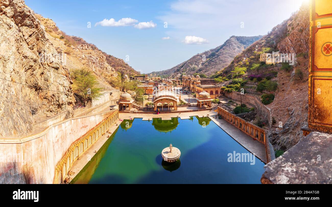 Indischer Hanuman-Ji-Tempel oder Monkey-Tempel in Jaipur, Rajasthan Stockfoto