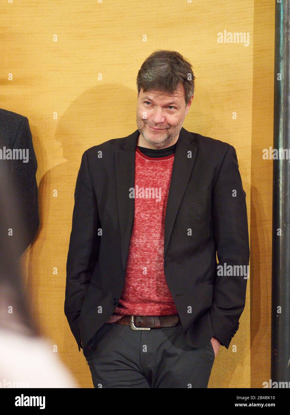 Robert Habeck in Marktoberdorf, 5. März 2020. Der Politiker Robert HABECK, Bundesvorsitzender Bündnis 90 die Gruenen spricht bei seinem Besuch im Kino Filmburg am 5. März 2020 in Marktoberdorf © Peter Schatz / Alamy Live News Stockfoto