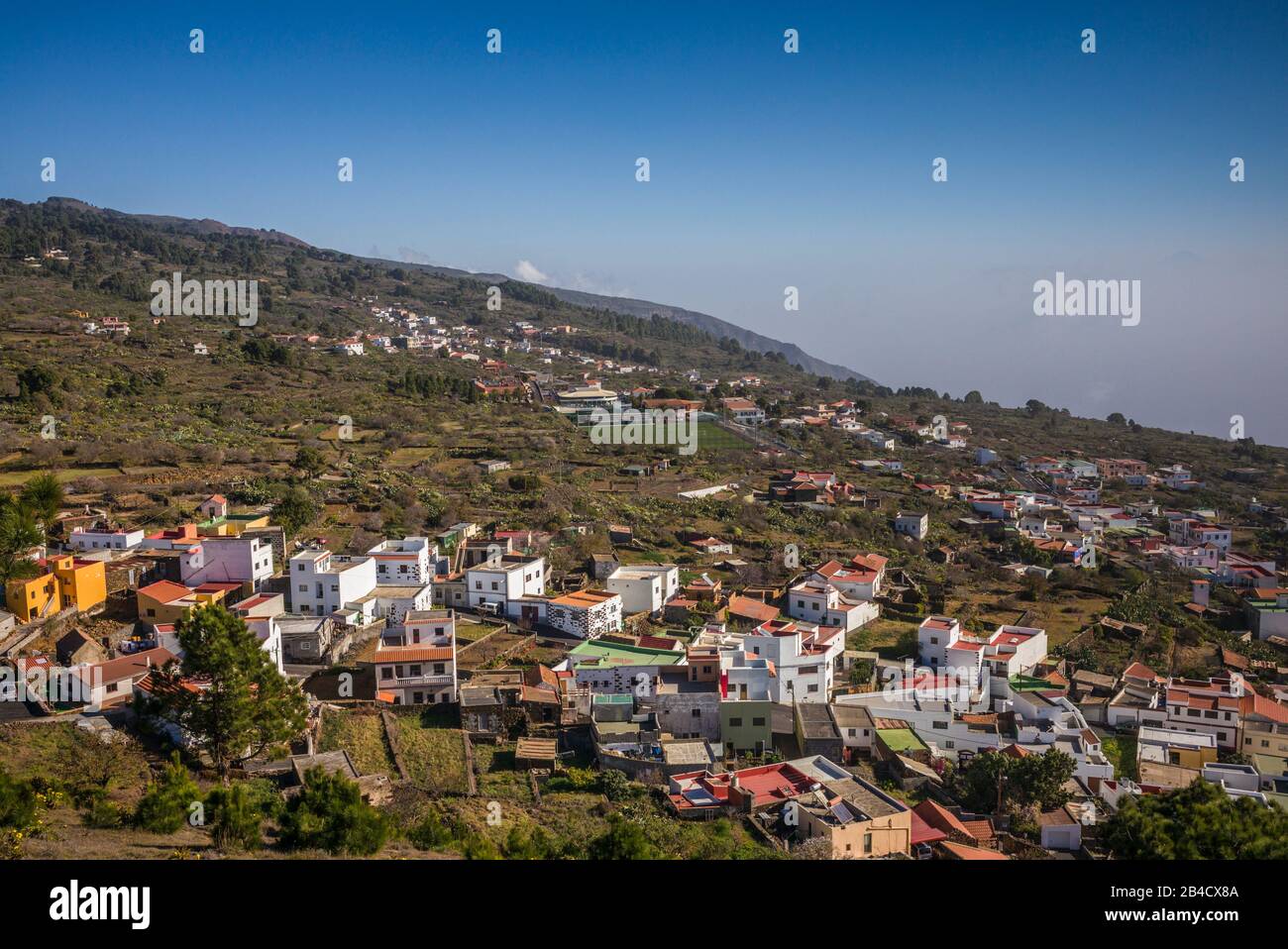 Spanien, Kanarische Inseln, Insel El Hierro, El Pinar, erhöhte Stadt Blick vom Mirador de Tanajara, morgen Stockfoto