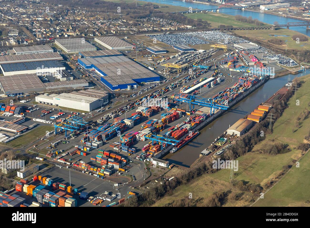 Luftbild, Logistikstandort Duisport, Containerhafen Logport I, Rheinhausen, Duisburg, Ruhrgebiet, Nordrhein-Westfalen, Deutschland, Stockfoto