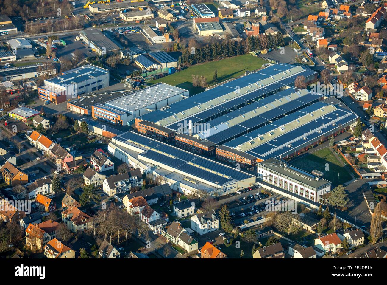 Luftbild, Standard-Metal Factory GmbH, Fotovoltaikanlage, Rustigestraße, Werl, Soester Börde, Nordrhein-Westfalen, Deutschland Stockfoto