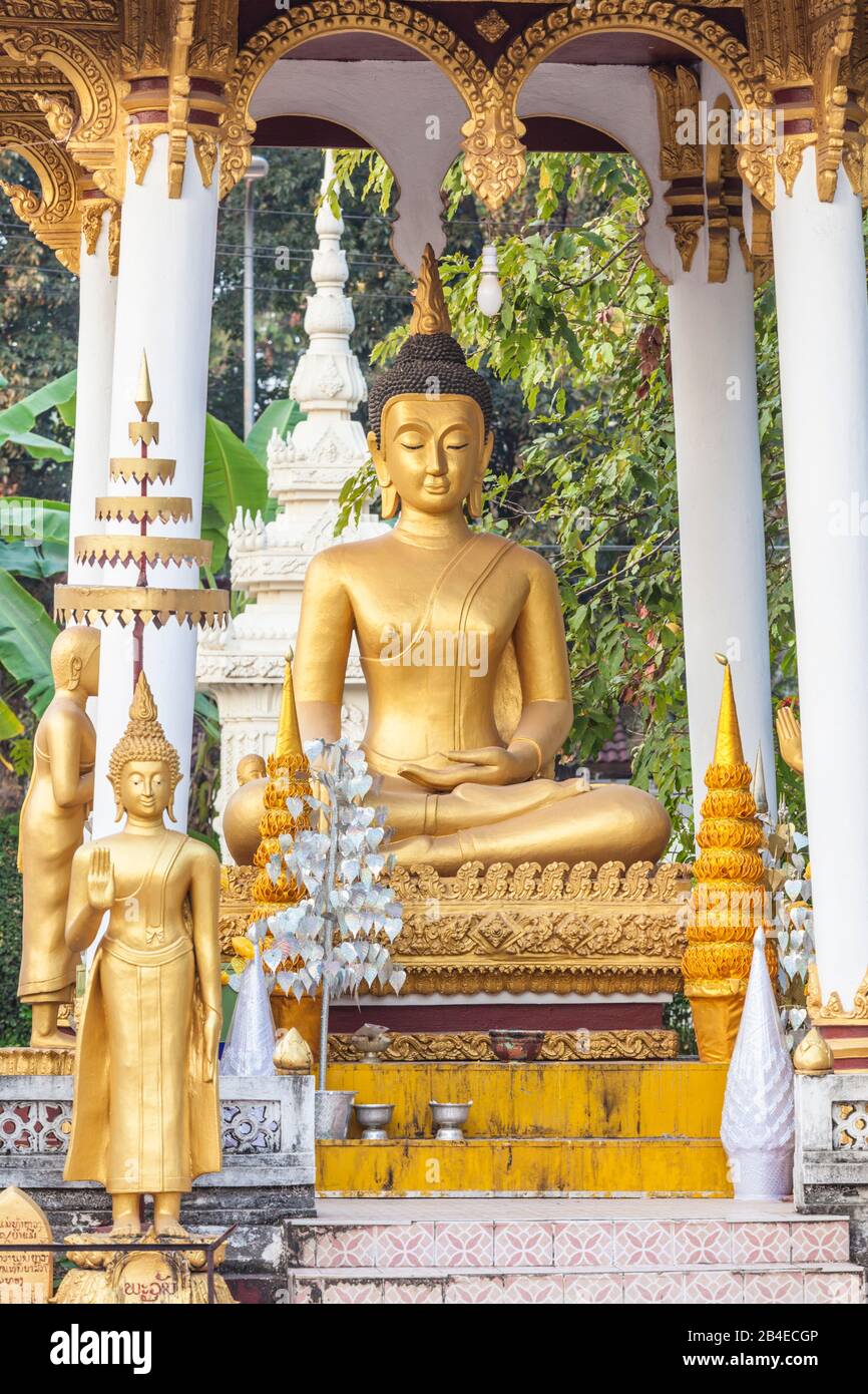 Laos, Vientiane, Wat Si Saket, Vientianes ältester Tempel, Buddhastatuen von außen Stockfoto