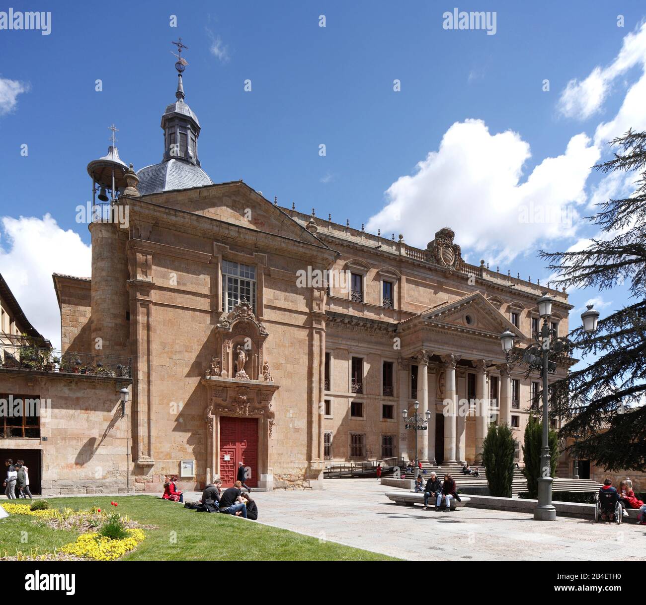 Kirche San Sebastian, Colegio de Anaya, Plaza de Anaya, Salamanca, Castilla y Leon, Kastilien-Leon, Spanien, Europa Stockfoto