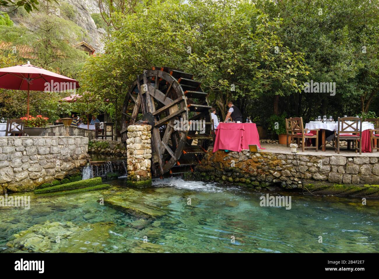 Restaurant Stari Mlini, Dobrota, Bucht von Kotor, Provinz Kotor, Montenegro Stockfoto