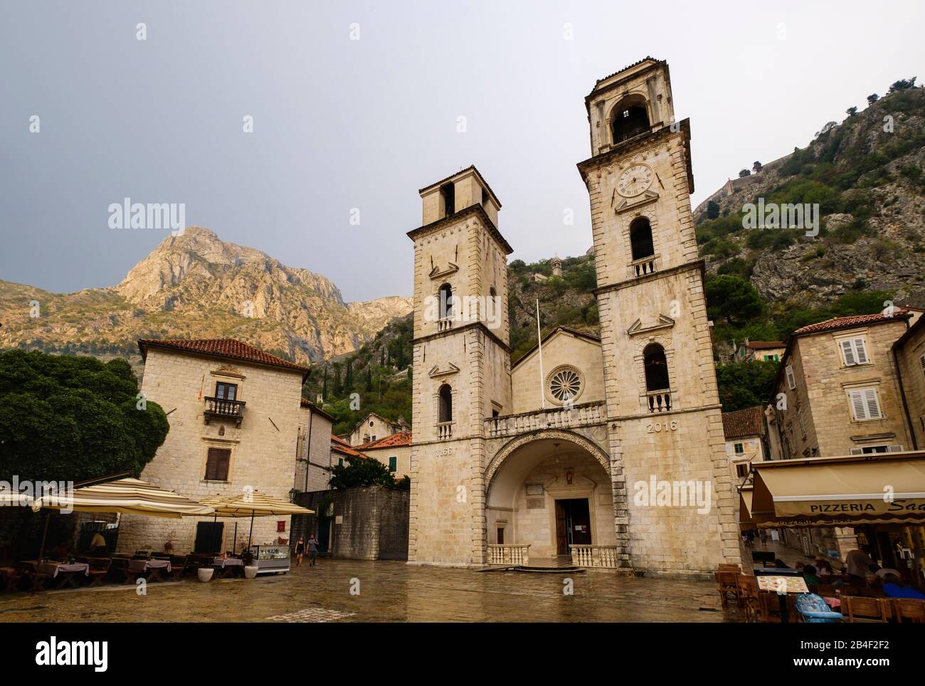 Kathedrale Sankt Tryphon, Altstadt Von Kotor, Montenegro Stockfoto