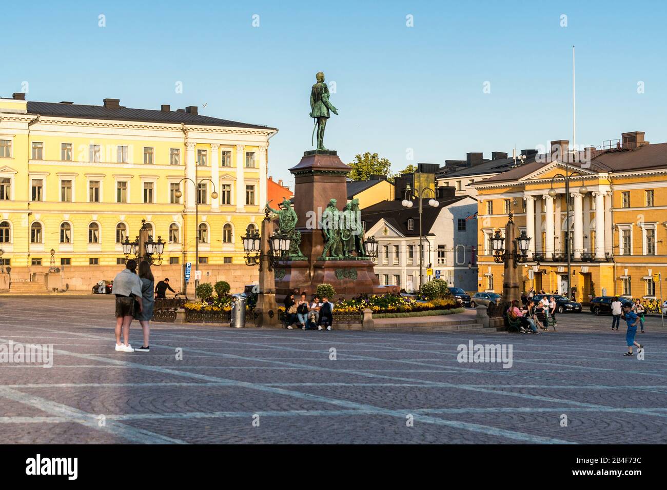 Helsinki, Senatsplatz, Sommer, Abendstimmung, sonnig Stockfoto