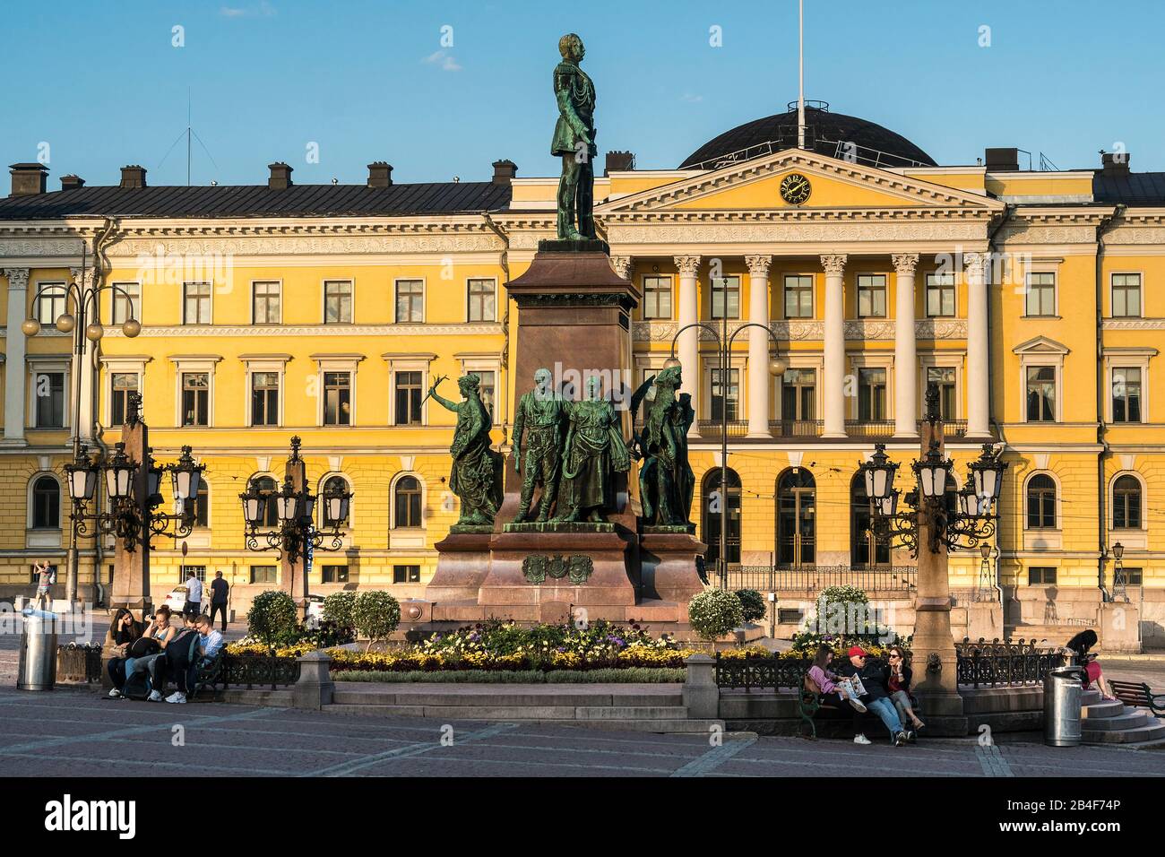 Helsinki, Senatsplatz, Sommer, Abendstimmung, sonnig Stockfoto