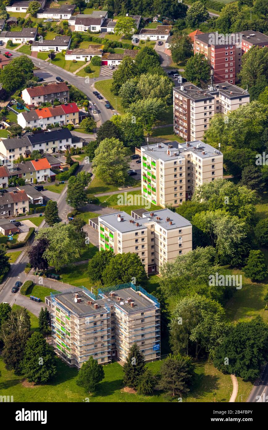 Luftbild der Wohnhochhäuser am Gotlandweg im Wohngebiet am Herzog-Adolf-Weg in Soest in der Soester Börde, im Land Nordrhein-Westfalen in Deutschland, Soester Börde, Europa, Stockfoto
