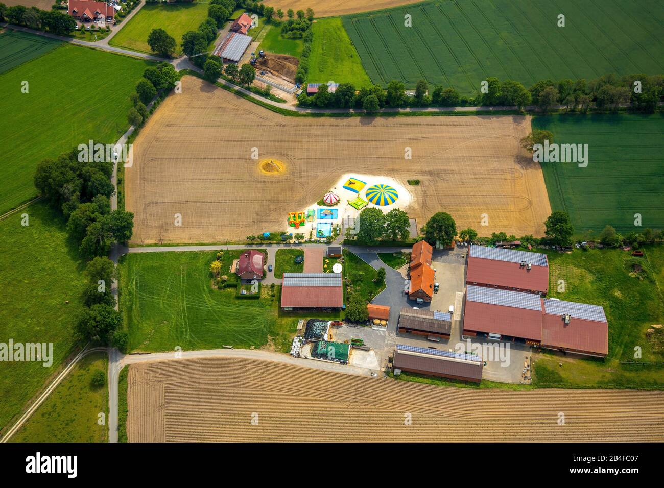 Luftbild des Geländes des Freizeitparks Mais Labyrinth Terhardt in Haltern am See im Naturpark hohe Mark-Westmünsterland im Land Nordrhein-Westfalen, Deutschland Stockfoto
