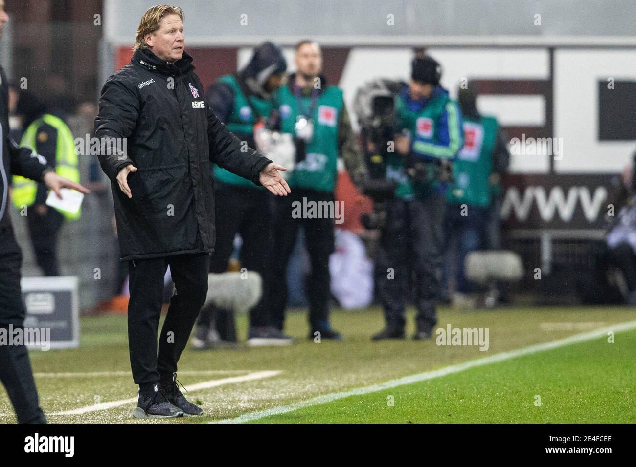 Firo: 06.03.2020, Fußball, 1.Bundesliga, Saison 2019/2020, SC Paderborn - FC Köln Trainer Markus Gisdol (FC Köln) individuelle Aktion Geste, gestikulierte Nutzung weltweit Stockfoto