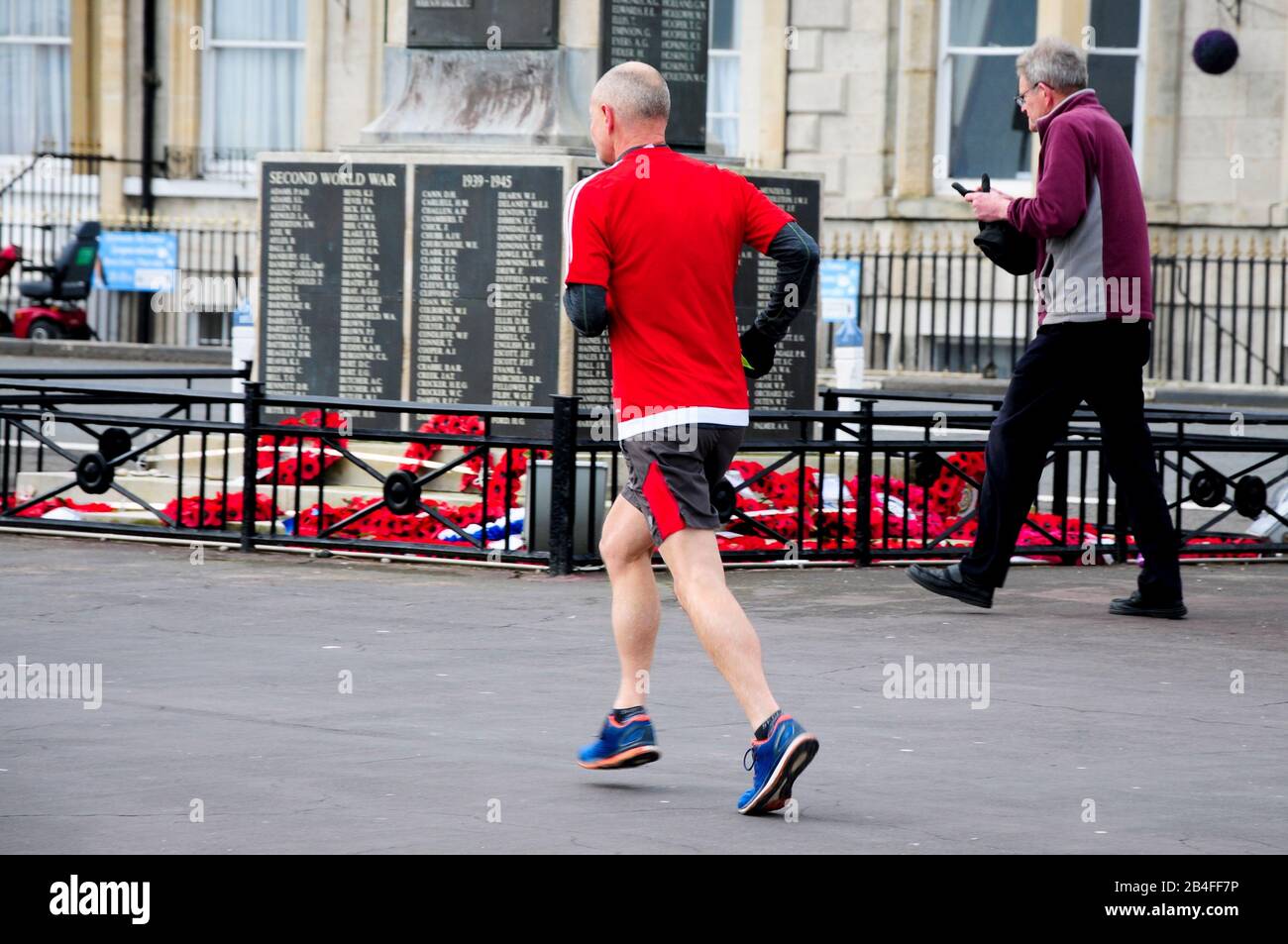 Weymouth. März 2020. Wetter in Großbritannien. Die Menschen beginnen das Wochenende früh, wenn Sonnenschein in die Stadt zurückkehrt. Kredit: Stuart frettwell/Alamy Live News Stockfoto