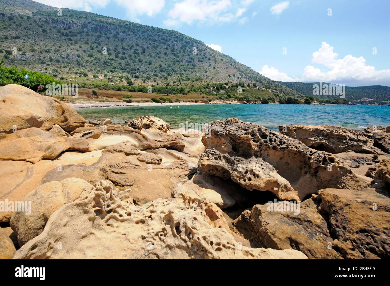 Bizarre Sandsteinformationen am Ionischen Meer bei Mitikas, Griechenland Stockfoto