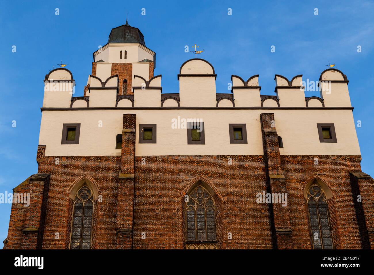 Europa, Polen, Landkreis Nysa, Provinz Opole, Paczkow/Patschkau, Rathaus und Innenstadt Stockfoto