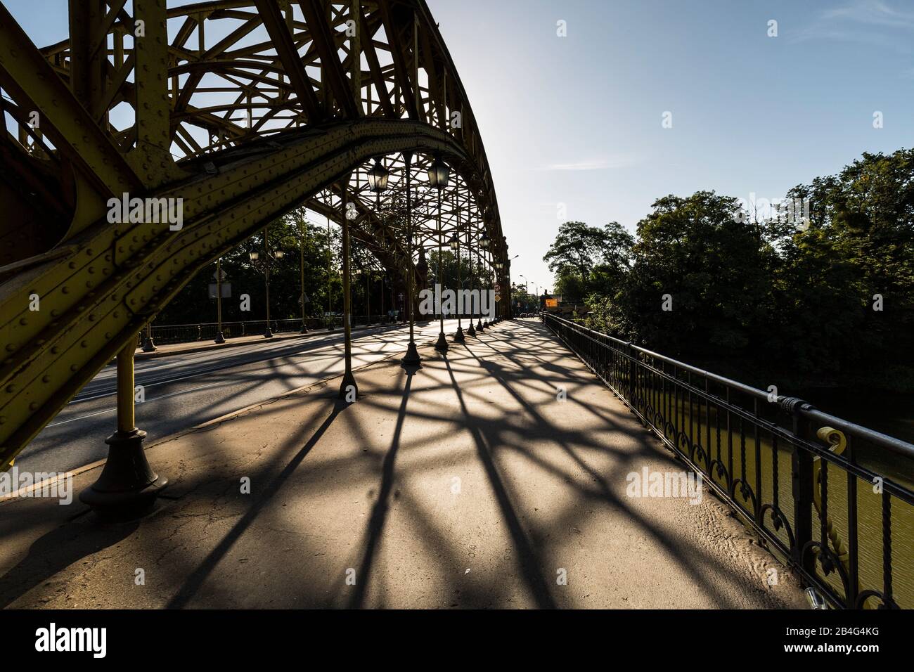 Europa, Polen, Niedermösien, Wroclaw - Zwierzyniecki-Brücke / Most Zwierzyniecki Stockfoto