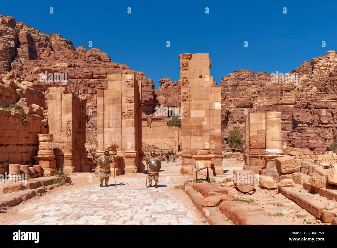 Jordan, Tempel der Löwen in der Rockstadt Petra, römische Soldaten Stockfoto