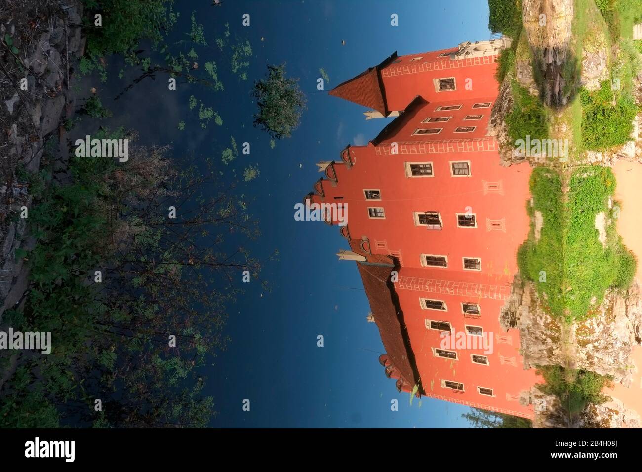 Cervena Lhota Chateau, Tschechien. Das aus dem gotischen Fort im 16. Jahrhundert wiederaufgebaute Sommerhaus war ein Ort der Unterhaltung, der Feiern und der Freizeit. Stockfoto