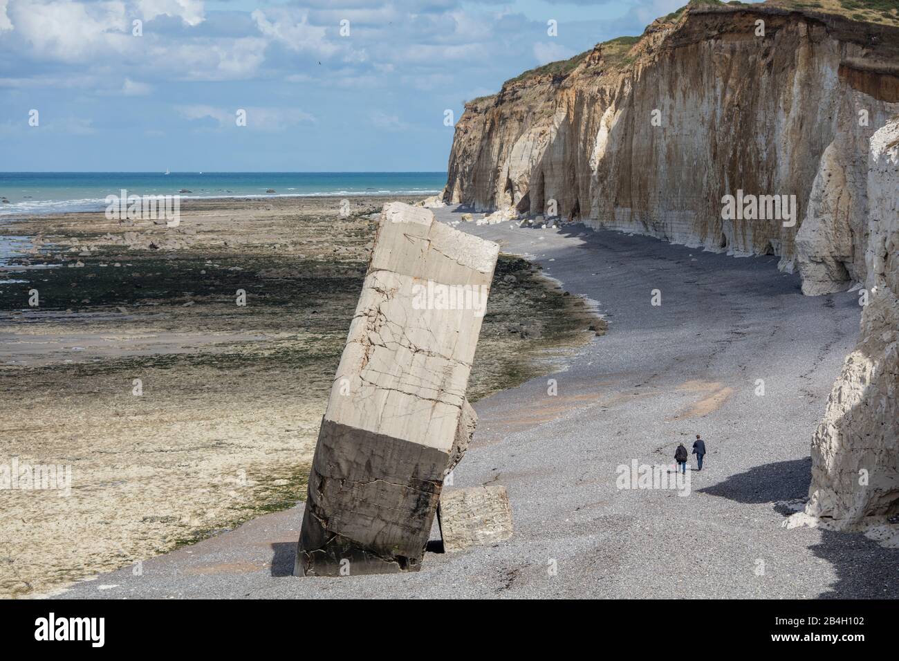 Normandie, Gleitschirmfliegen, Fallschirm, deutscher Bunker, geneigt, Strand, Atlantik Stockfoto