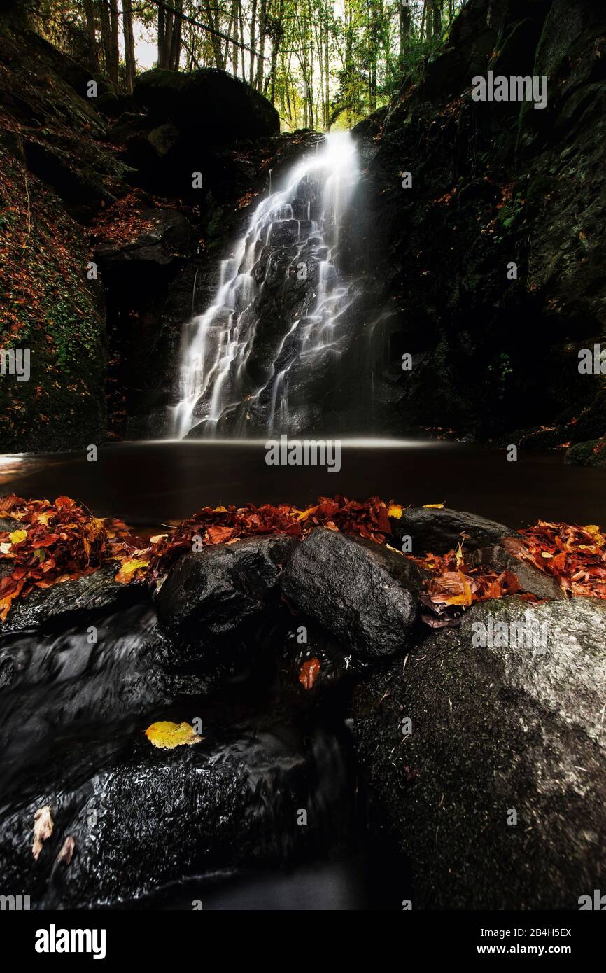 Bockbacher Wasserfall im Mühlviertel im Herbst Stockfoto