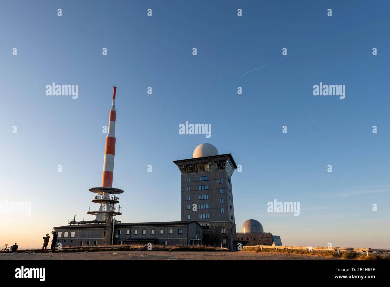 Brockenplateau mit Brockenhotel und Sendemast, Harz, bei Schierke, Landkreis Wernigerode, Sachsen-Anhalt, Deutschland. Stockfoto