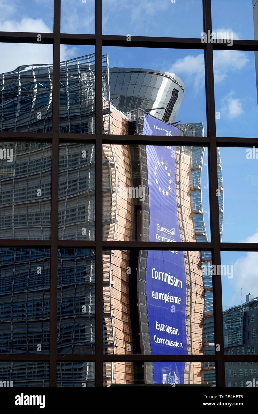 Europa, Belgien, Brüssel, Europaviertel, Europäische Kommission, Reflexion, Glasfassade Stockfoto