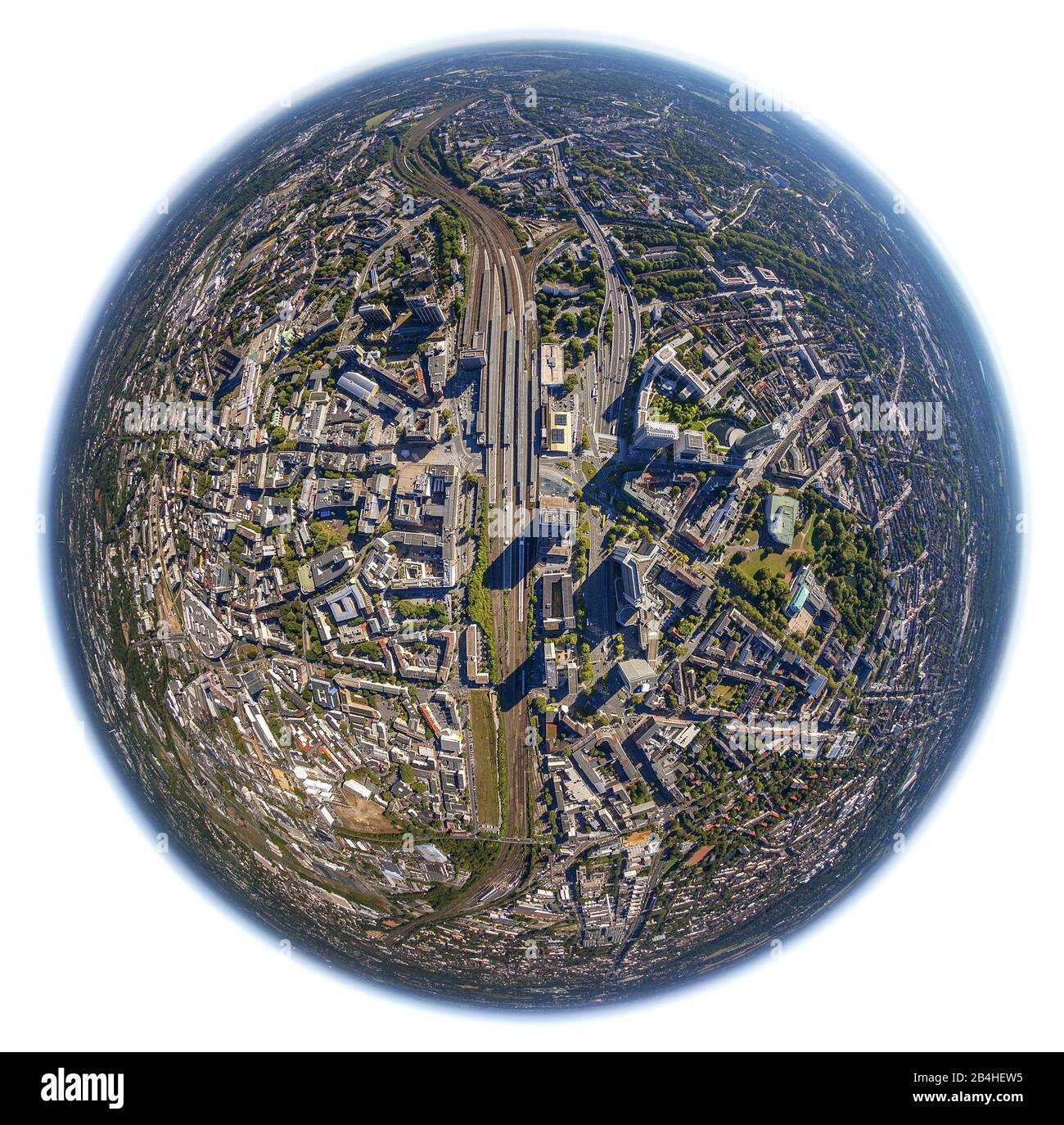 , Essener Innenstadt mit Hauptbahnhof, 05.09.2013, Luftbild, Deutschland, Nordrhein-Westfalen, Ruhrgebiet, Essen Stockfoto