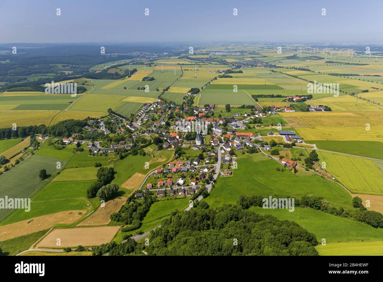 , Kreis Altenruethen mit Feldern, 09.07.2013, Luftbild, Deutschland, Nordrhein-Westfalen, Sauerland, Ruethen Stockfoto