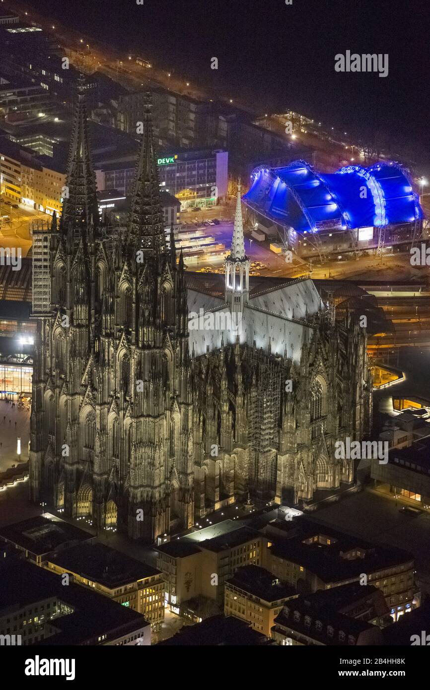 , Kölner Dom und Musikalischer Dom in der Nacht, 26.03.2013, Luftbild, Deutschland, Nordrhein-Westfalen, Köln Stockfoto
