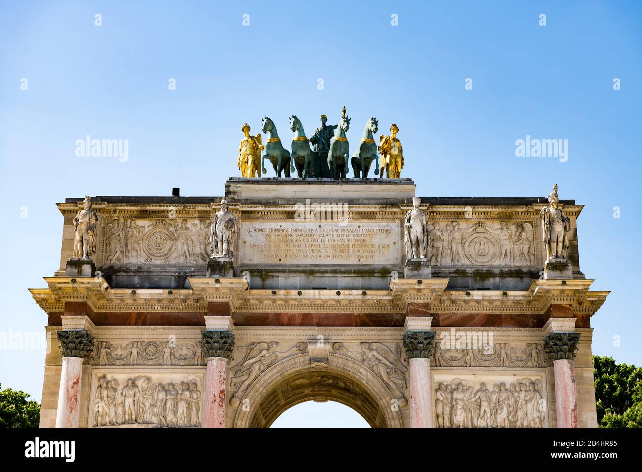 Arc de Triomphe du Carrousel mit Quadriga im Louvre, Paris, Frankreich, Europa Stockfoto