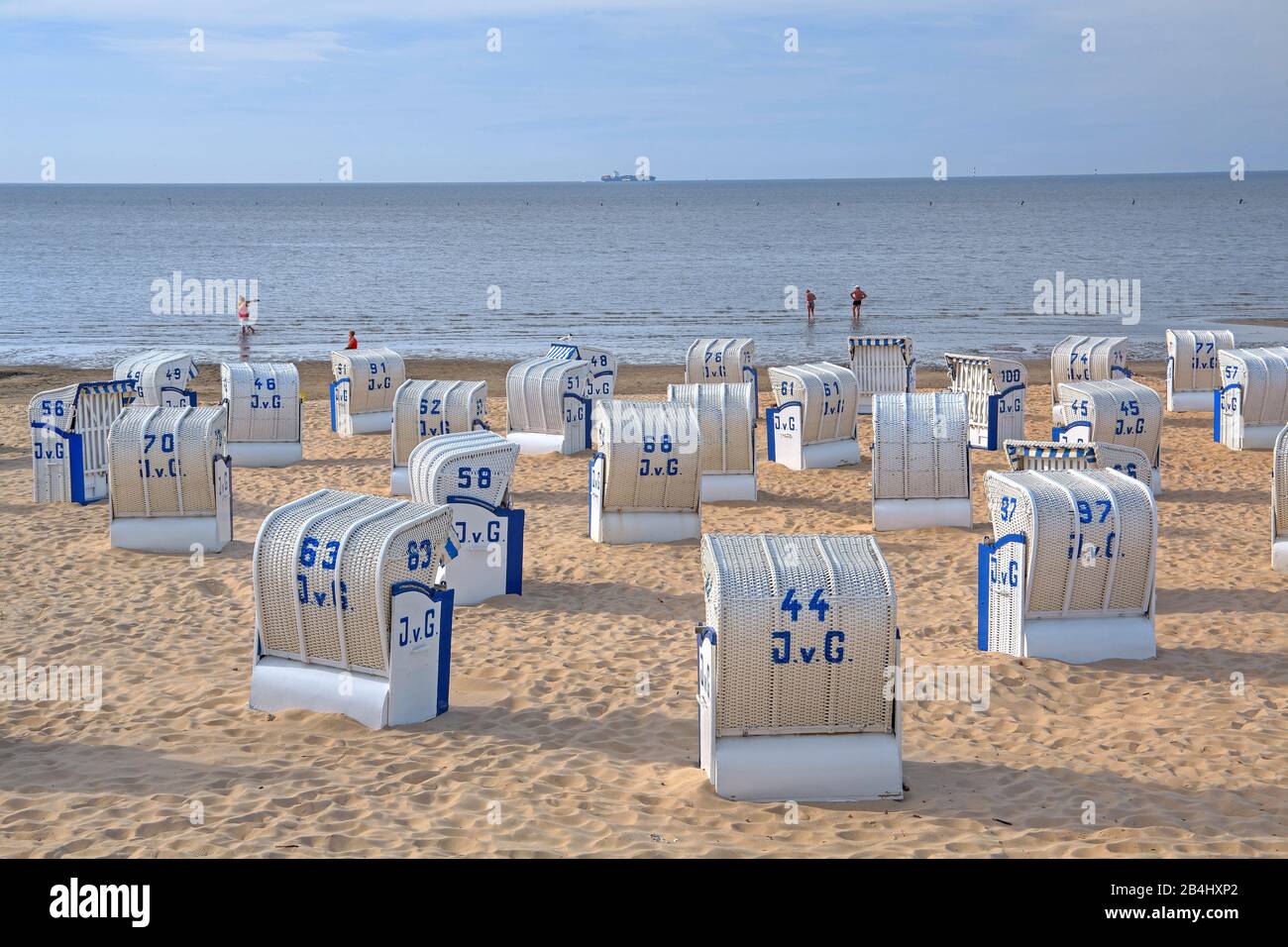 Strand mit liegestühlen im stadtteil duhnen -Fotos und -Bildmaterial in  hoher Auflösung – Alamy