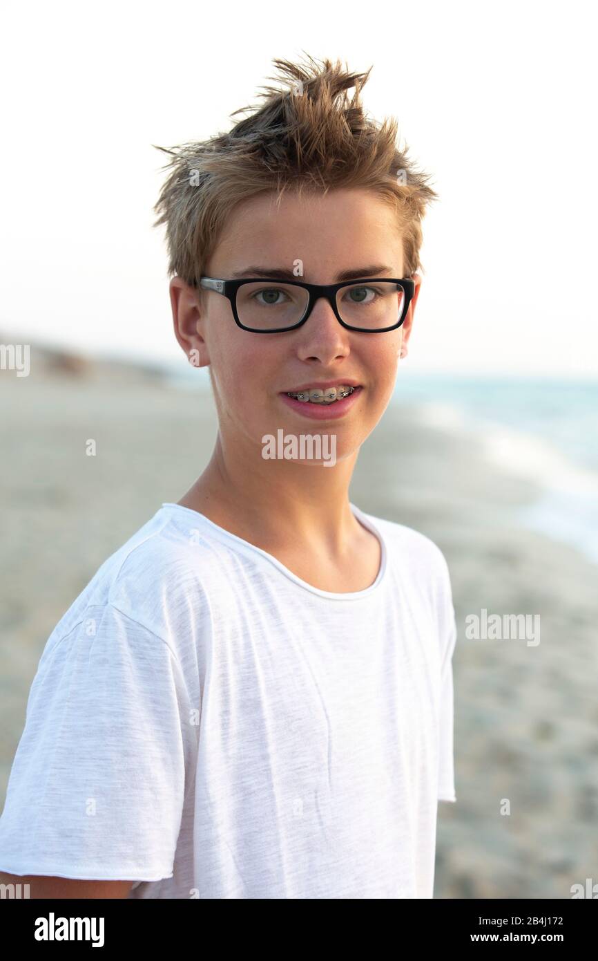 Porträt, Teenager, Junge, Strand Stockfoto