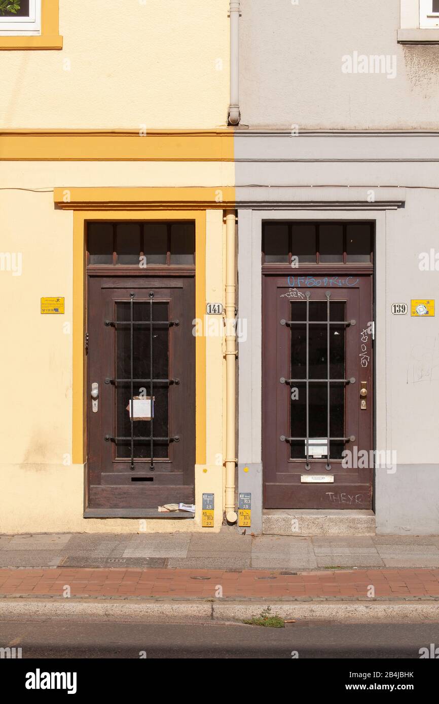 Alte Hauseingänge in der Bremer Neustadt, Bremen, Deutschland, Europa Stockfoto