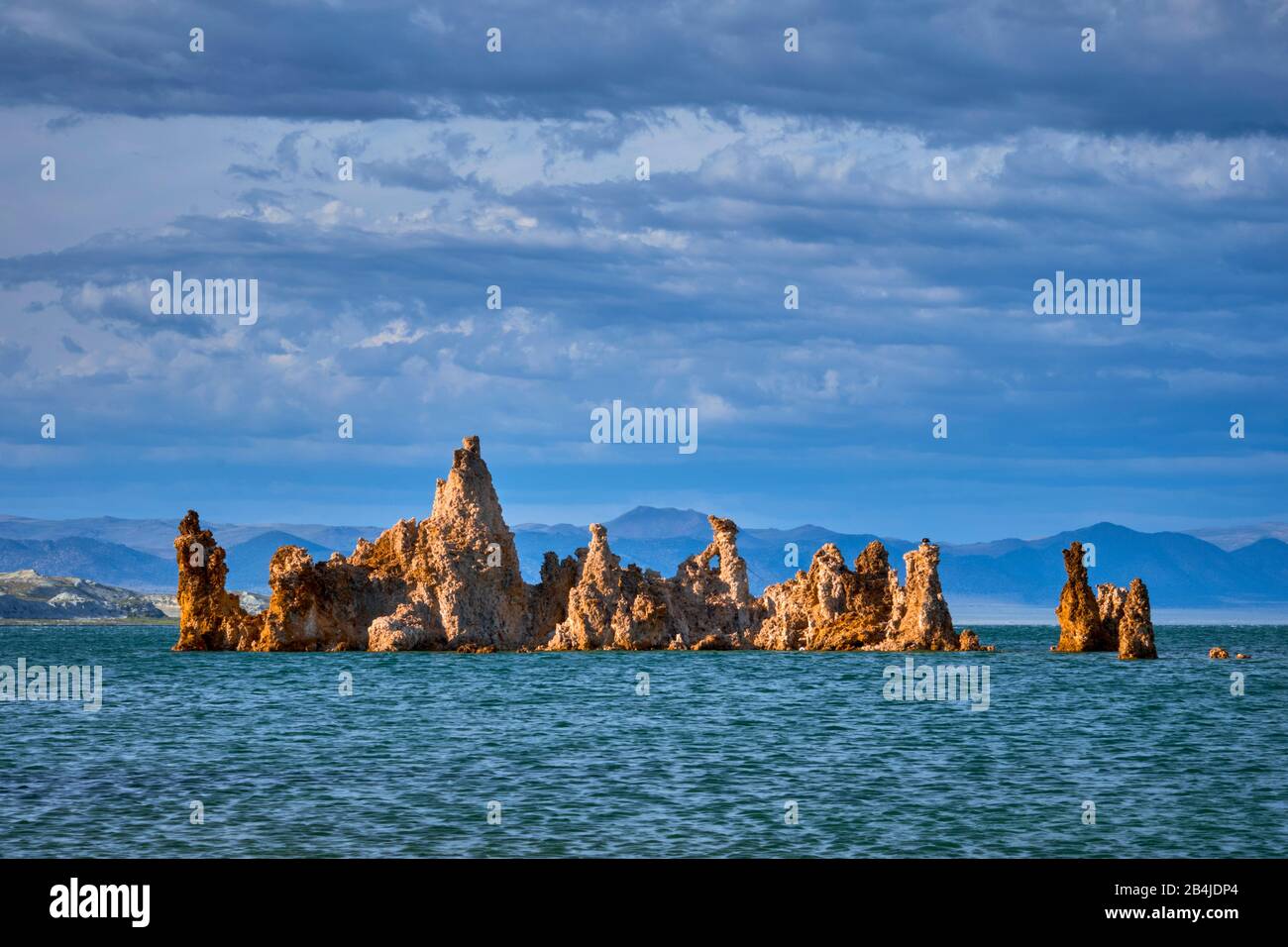 USA, Vereinigte Staaten von Amerika, Mono County, Lee Vining, Mono Lake, Sierra Nevada, South Tufa Area, Kalifornien Stockfoto